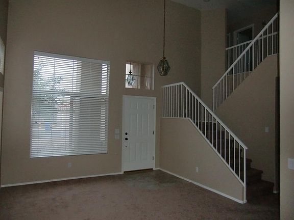 4th image of 1921 W Oriole Way