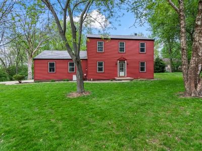 38 Wedgewood Ln, Girard, IL, 62640