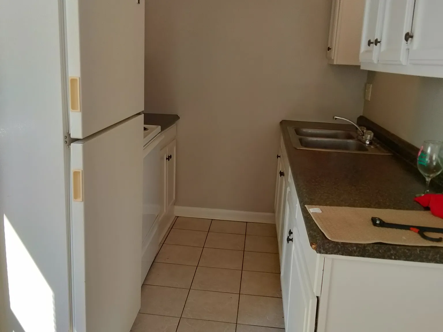 2 bed, 1.5 bath, 1000 sqft, $1,250 — Photo 3