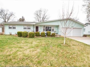 215 S Wilson St, Hillsboro, KS 67063