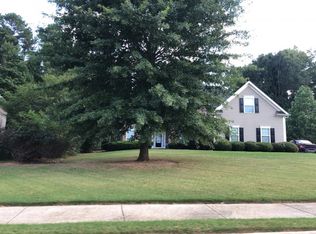 135 Keaton Dr, Fayetteville, GA 30215