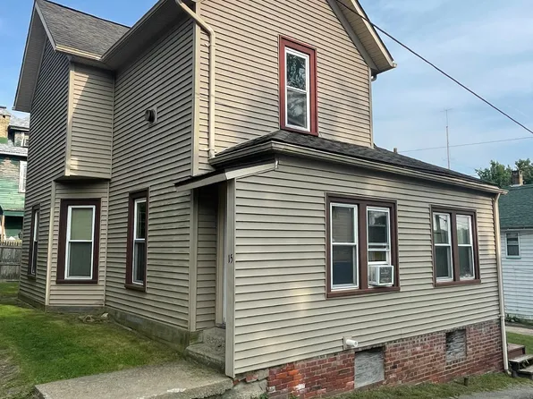15 Oak St #2, Oil City, PA 16301