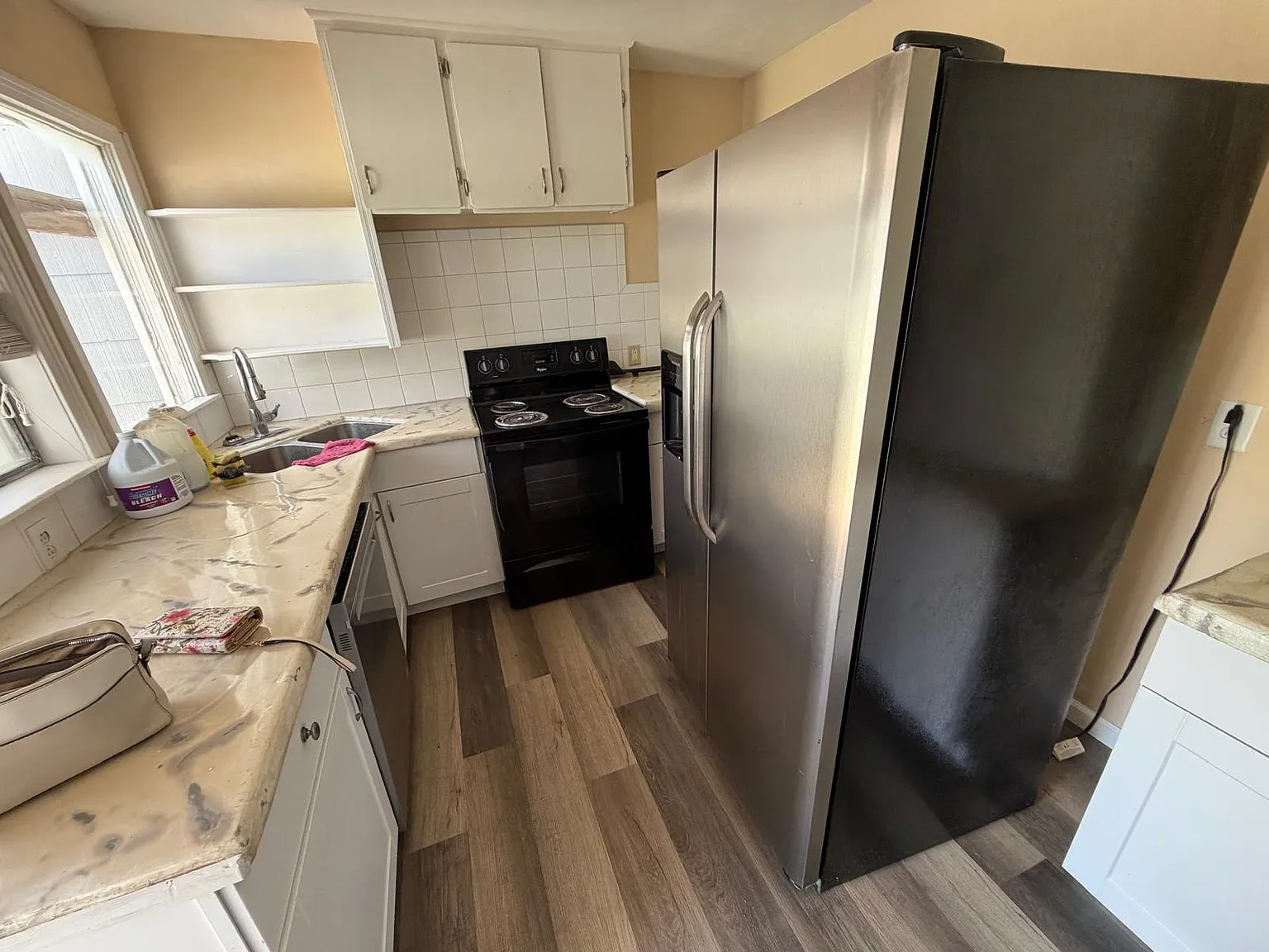 4 bed, 1828 sqft, $2,000 — Photo 2