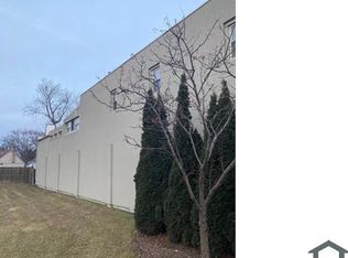 29240 Grand River Ave #5, Farmington, MI 48336