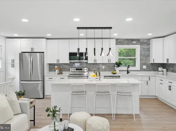 8224 Old Mill Rd, Pasadena, MD 21122