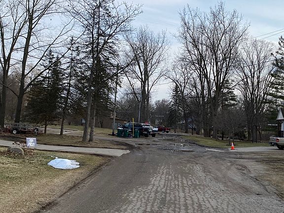 4th image of 150 Francis Ln