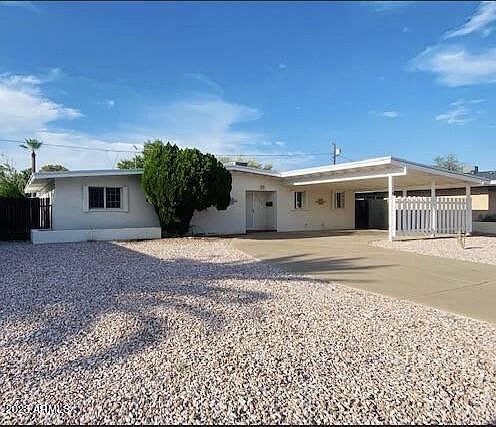 1st image of 3732 E Poinsettia Dr