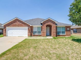 2214 Taylor Dr, Weatherford, TX 76087