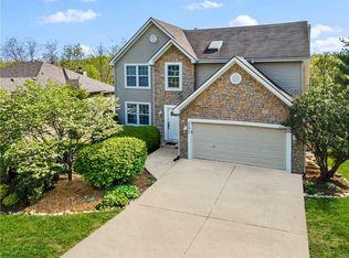 2141 SW British Dr, Lees Summit, MO 64081