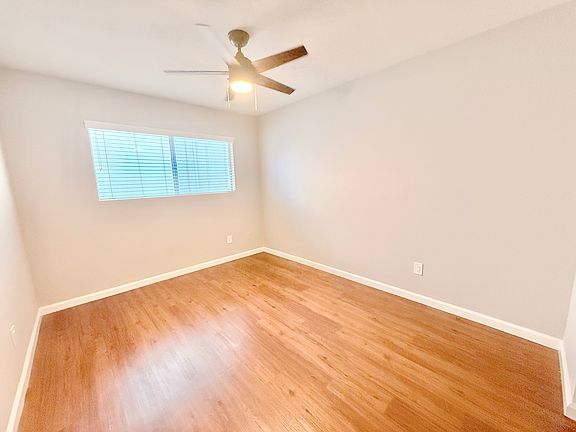 5th image of 309 15th St APT 1