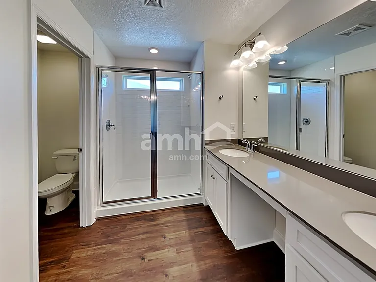 2107 Saffron Walden Dr — Photo 29