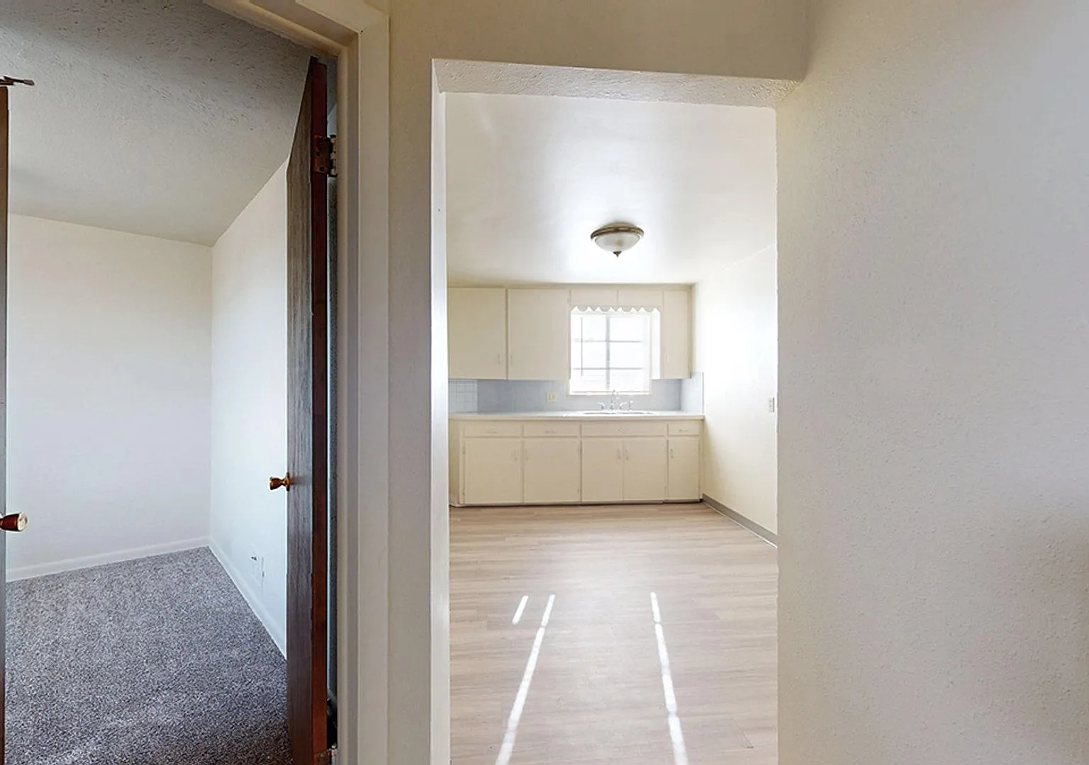 Lovely Two Creeks Townhomes — Photo 4