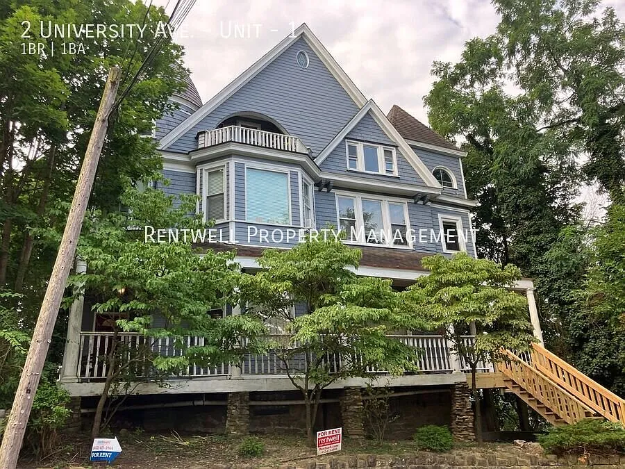 2 University Ave #1