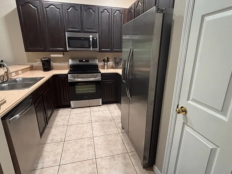 831 Pine Pointe Ln #1 — Photo 5