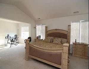 4th image of 123 Bennington Ln