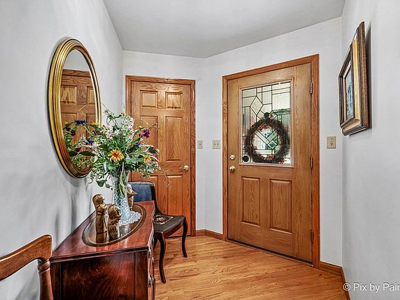 3rd image of 1093 1st St