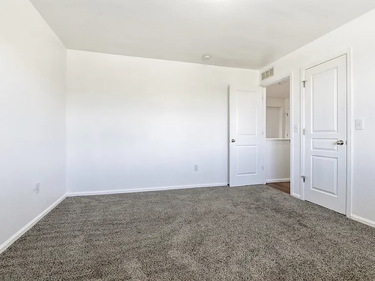 4707 Walden Way — Photo 27