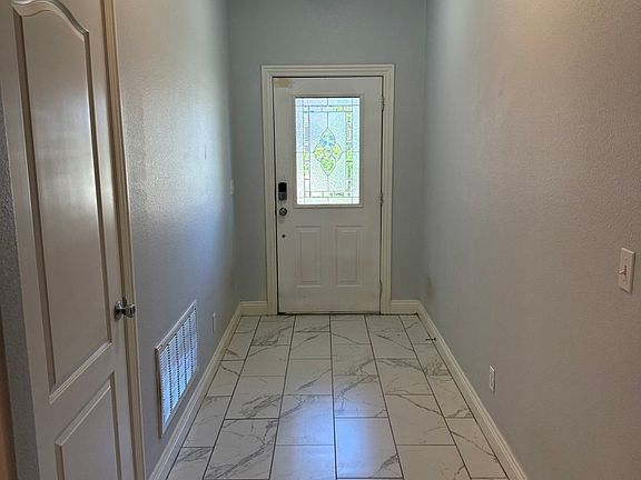 3rd image of 311 Wilson Dr
