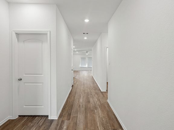 3rd image of 3004 Emerald Ocean Dr