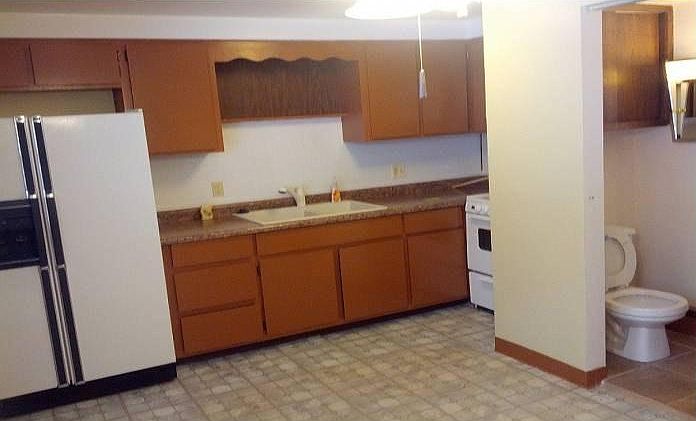 1st image of 815 E Holm Dr APT 3