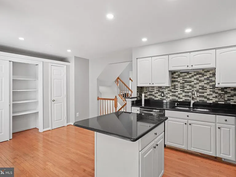 12774 Silvia Loop — Photo 9