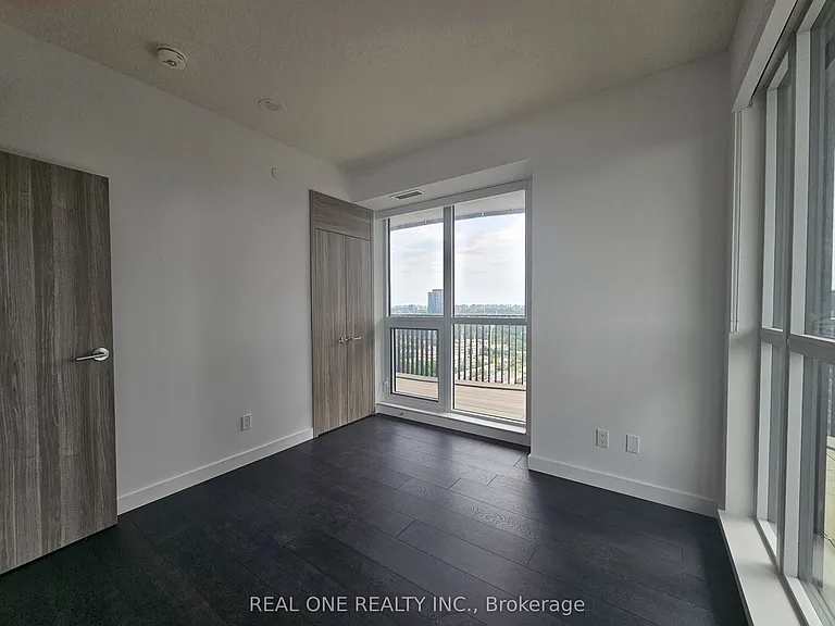 75 Billes Hts #2111 — Photo 14