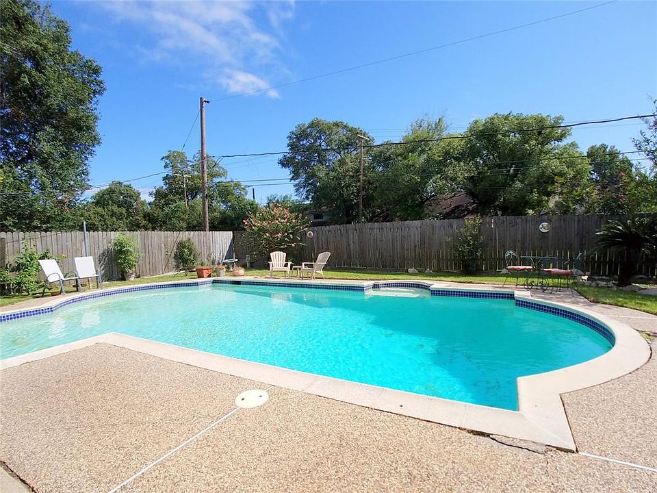 1st image of 2513 Cherry Ln