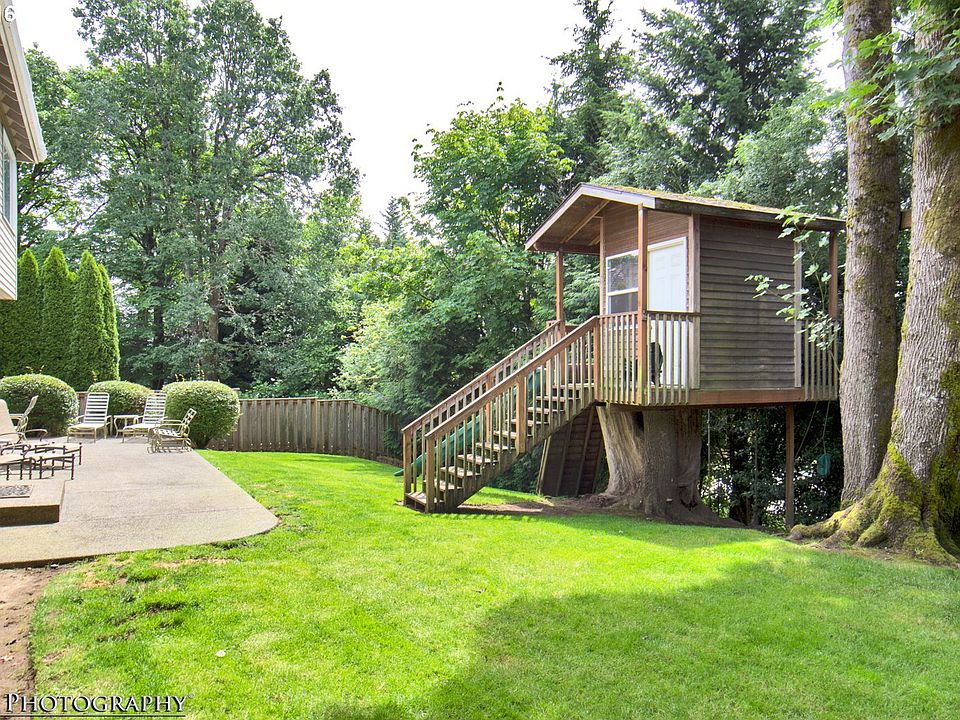 2nd image of 2931 Beacon Hill Dr