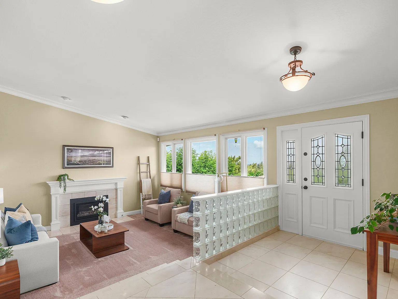 4 bed, 3714 sqft, $5,800 — Photo 3