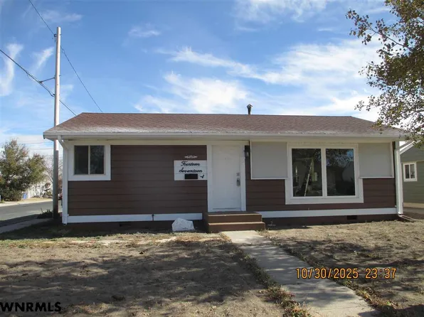 1417 16th Ave, Scottsbluff, NE 69361