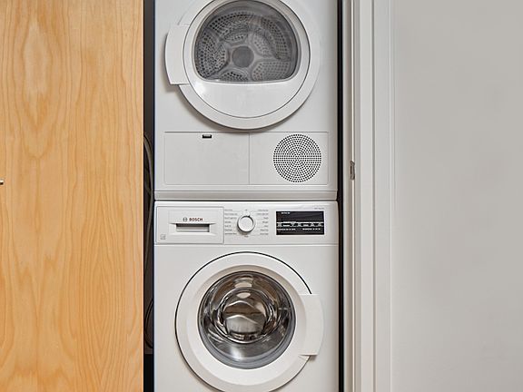 5th image of 1 S 1st St APT 38L
