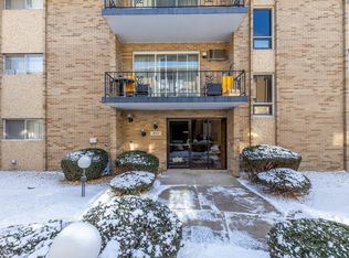 10117 S Cicero Ave APT 206, Oak Lawn, IL 60453