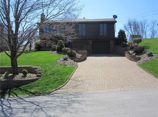 332 Lincoln Hall Rd, Elizabeth, PA 15037