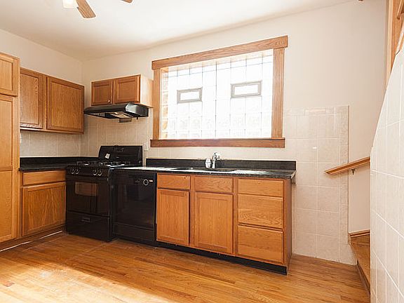 5th image of 3431 N Oak Park Ave