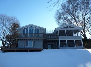 27032 Mahle Landing Rd, Sturgis, MI 49091