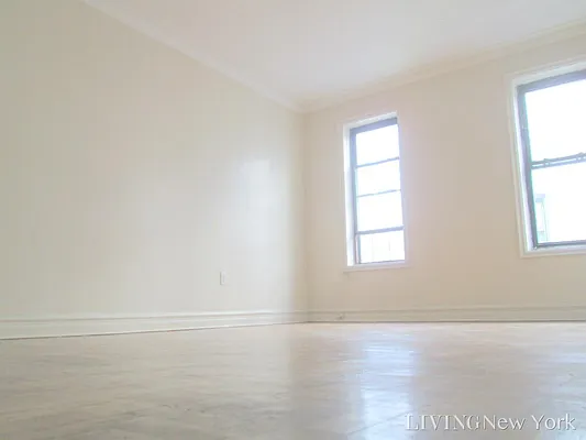 Rented by Living New York | media 32