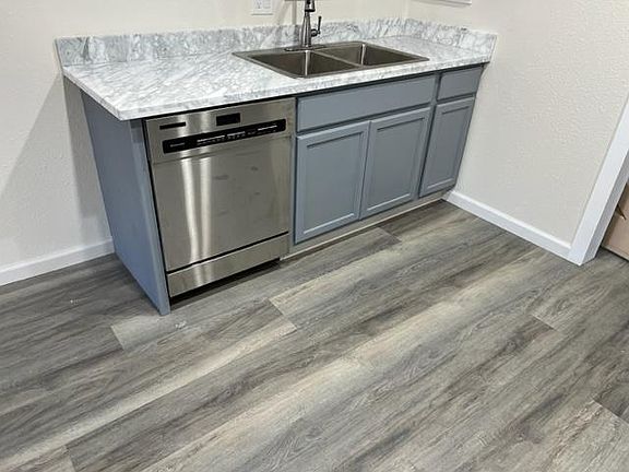 2nd image of 2825 Timberline Ct