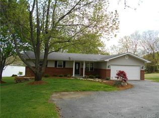13626 Lakewood Dr, Ste Genevieve, MO 63670