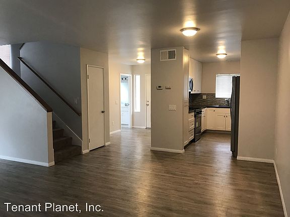 2nd image of 1440 E 7th St APT B