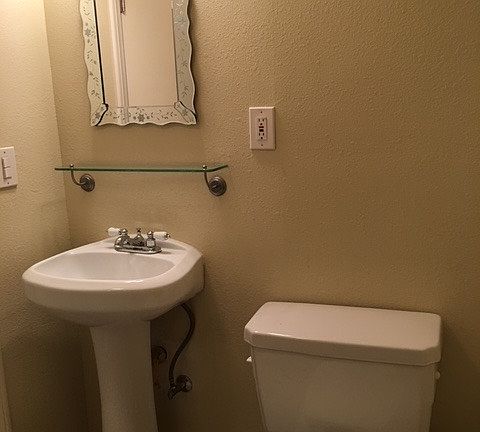 5th image of 230 Valle Vista Ave