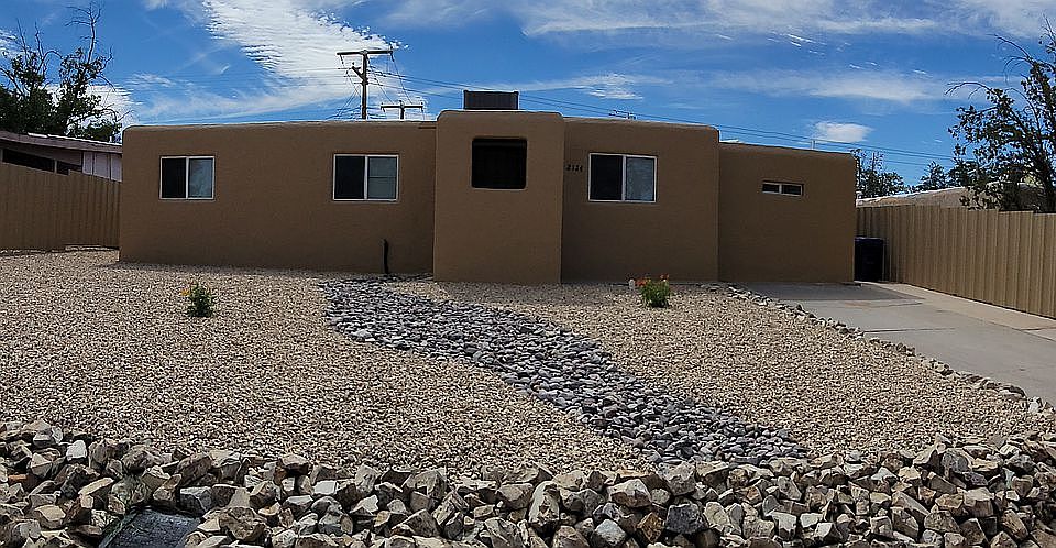 1st image of 2124 Skyway Dr