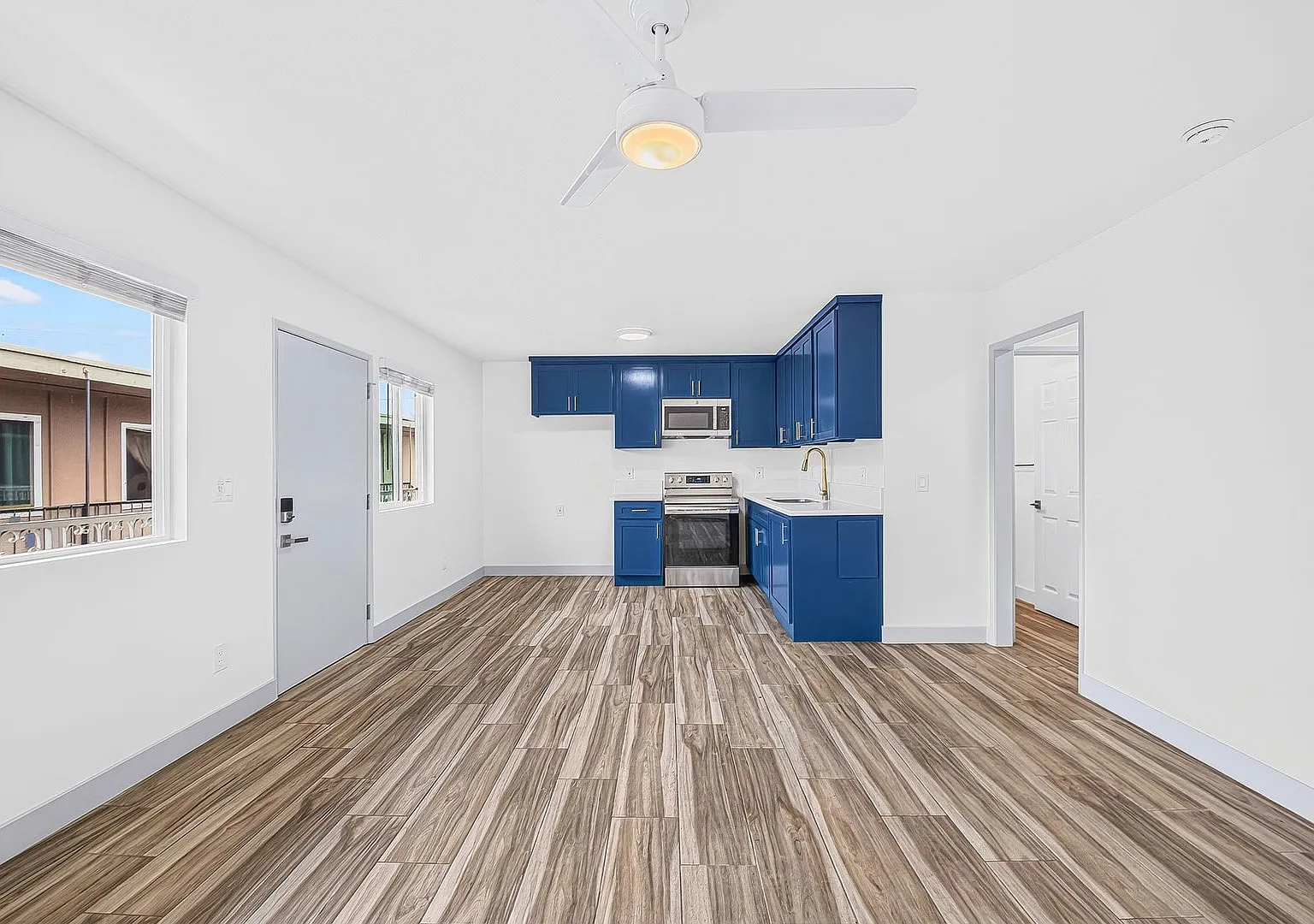 1332 Walnut Ave — Photo 3
