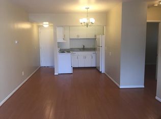 417 6th St #3, Rochester, MI 48307