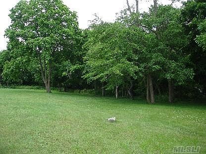 2nd image of 475 Montauk Hwy