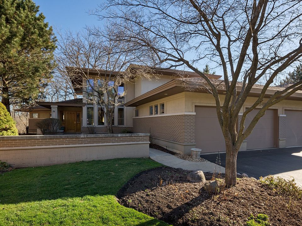 1st image of 1409 Hawthorne Ln #19B