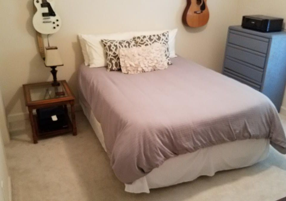 Guest bedroom