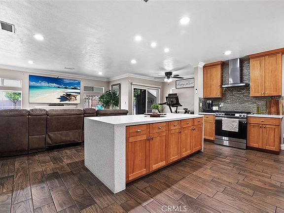 4th image of 1313 E Merona Pl