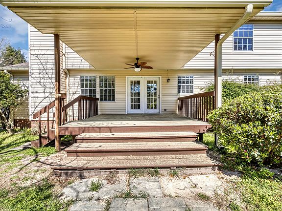 2nd image of 605 N Donar Dr
