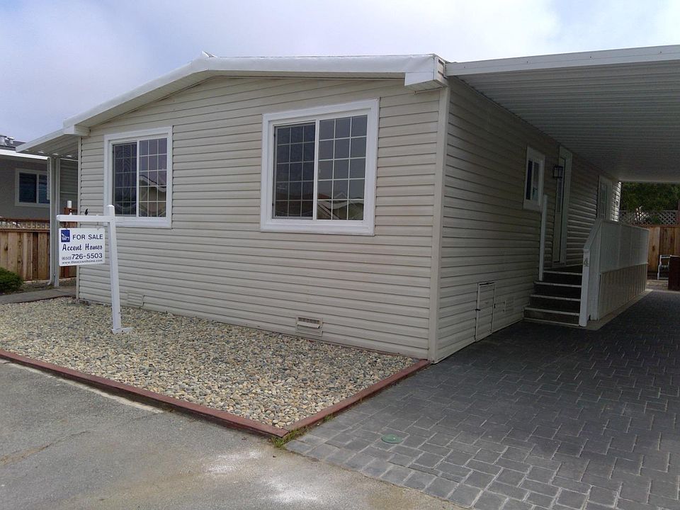 1st image of 4 Driftwood Cir #4