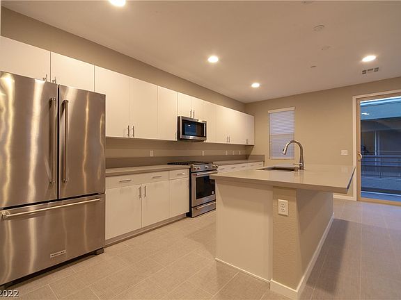 3rd image of 11290 Kraft Mountain Ave Unit 103